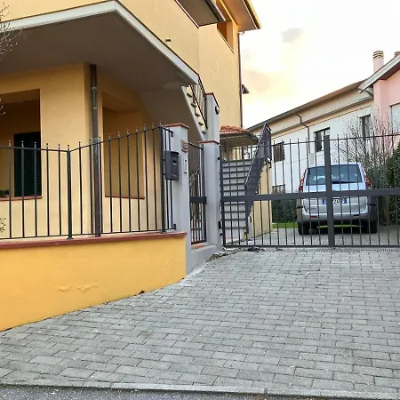 Tuscan Charm Spacious Florence アパート カンピ・ビセンツィオ